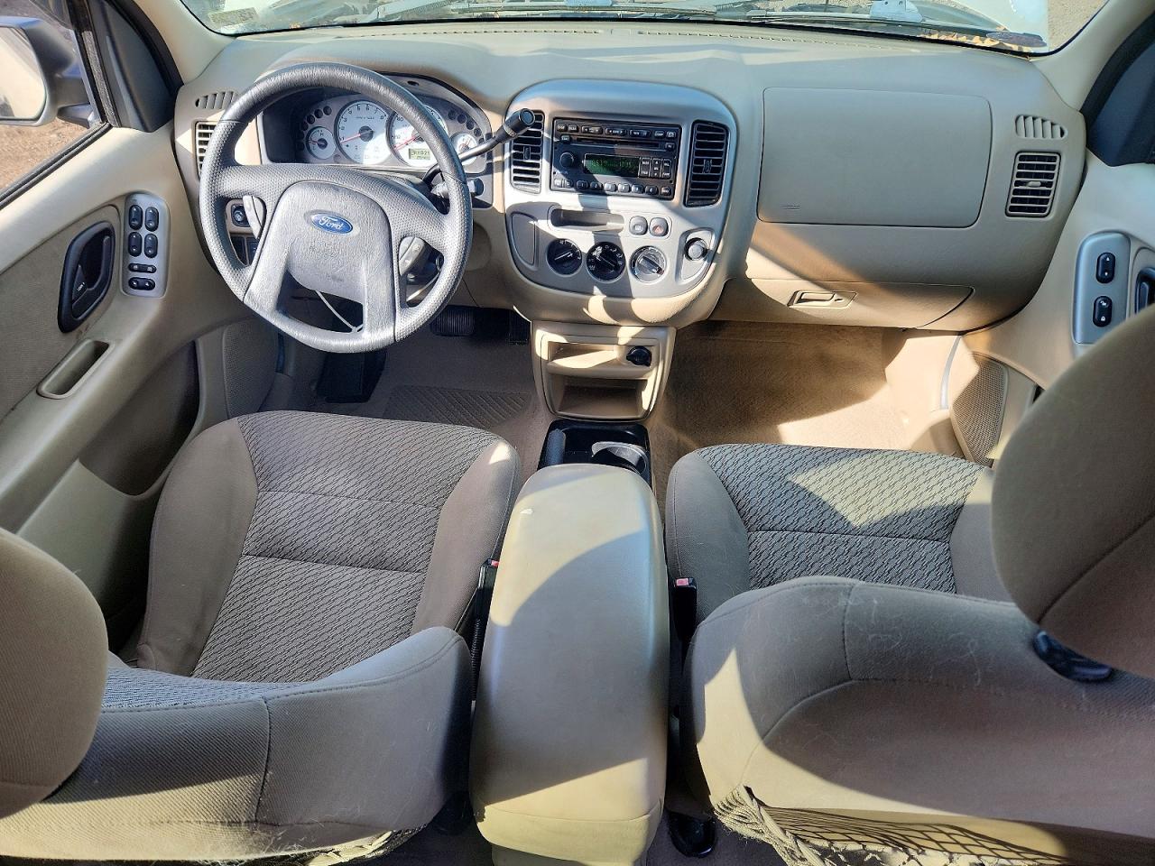 2003 FORD ESCAPE XLT photo 8