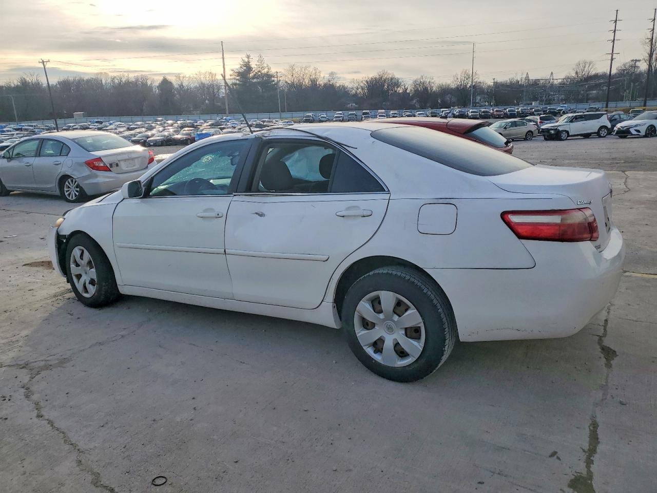 2009 TOYOTA CAMRY BASE photo 3