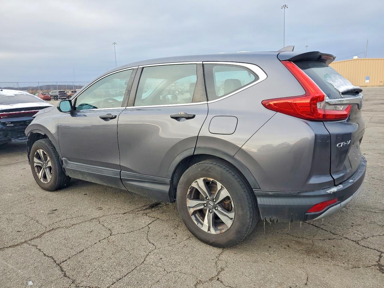 2017 HONDA CR-V LX photo 2