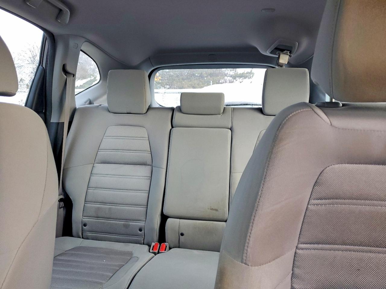 2017 HONDA CR-V LX photo 10