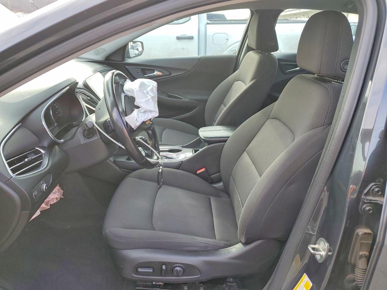 2018 CHEVROLET MALIBU LT photo 7