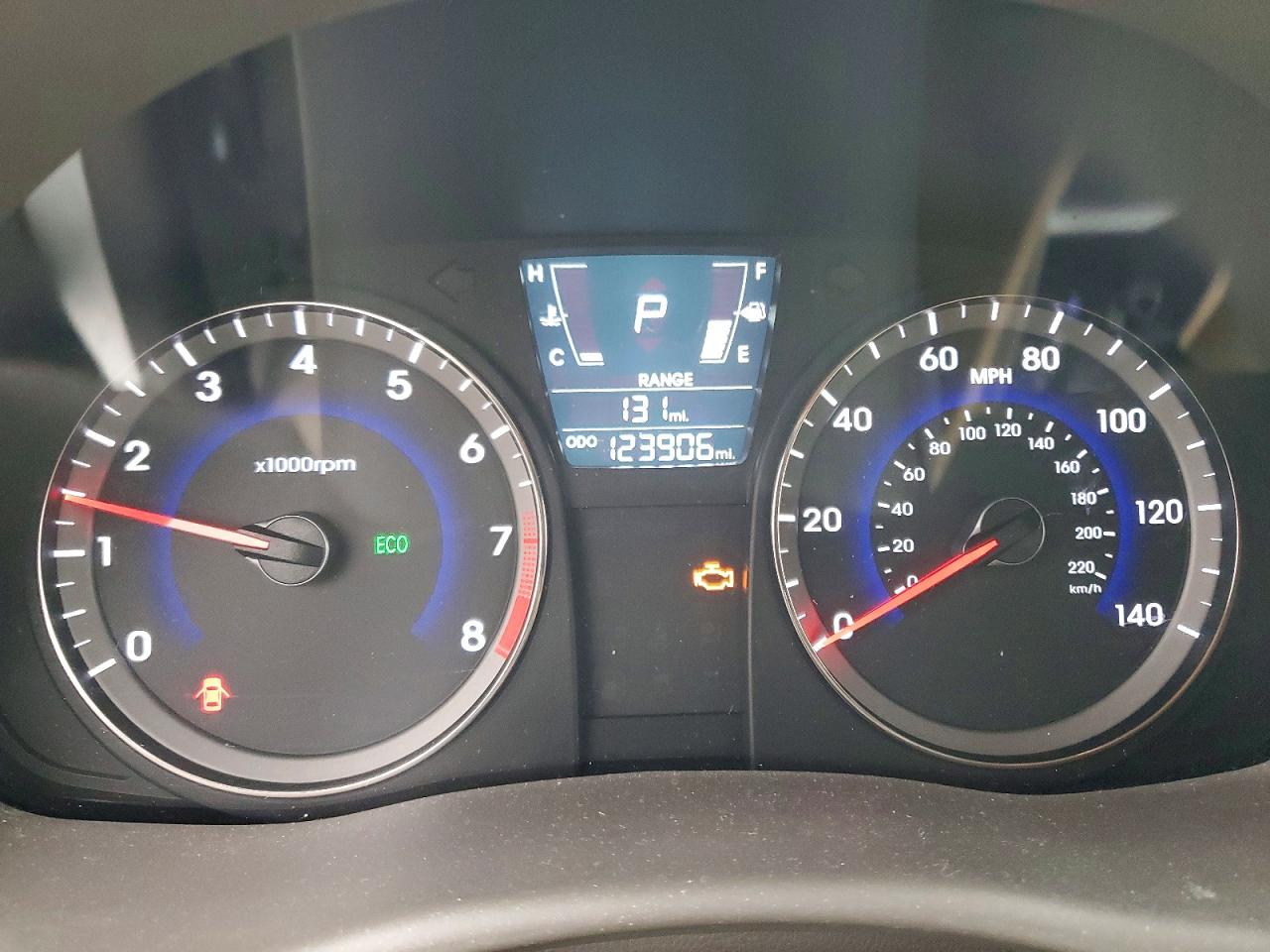 2014 HYUNDAI ACCENT GLS photo 9