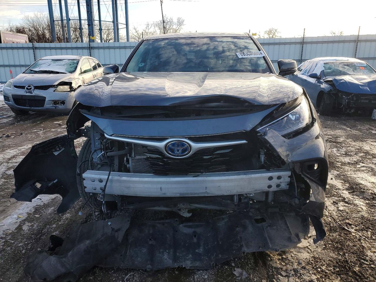 2023 TOYOTA HIGHLANDER HYBRID LE photo 5