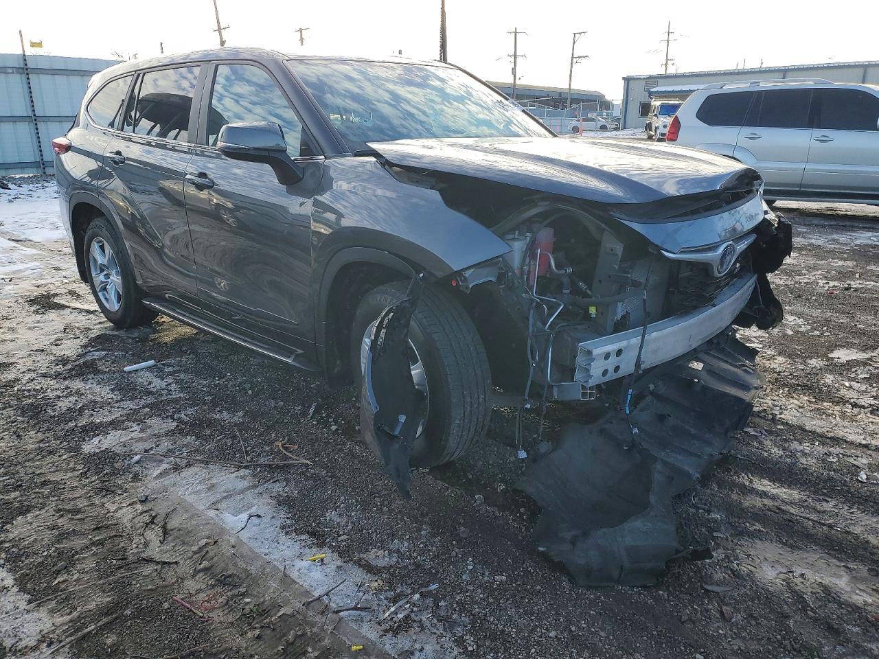 2023 TOYOTA HIGHLANDER HYBRID LE photo 4