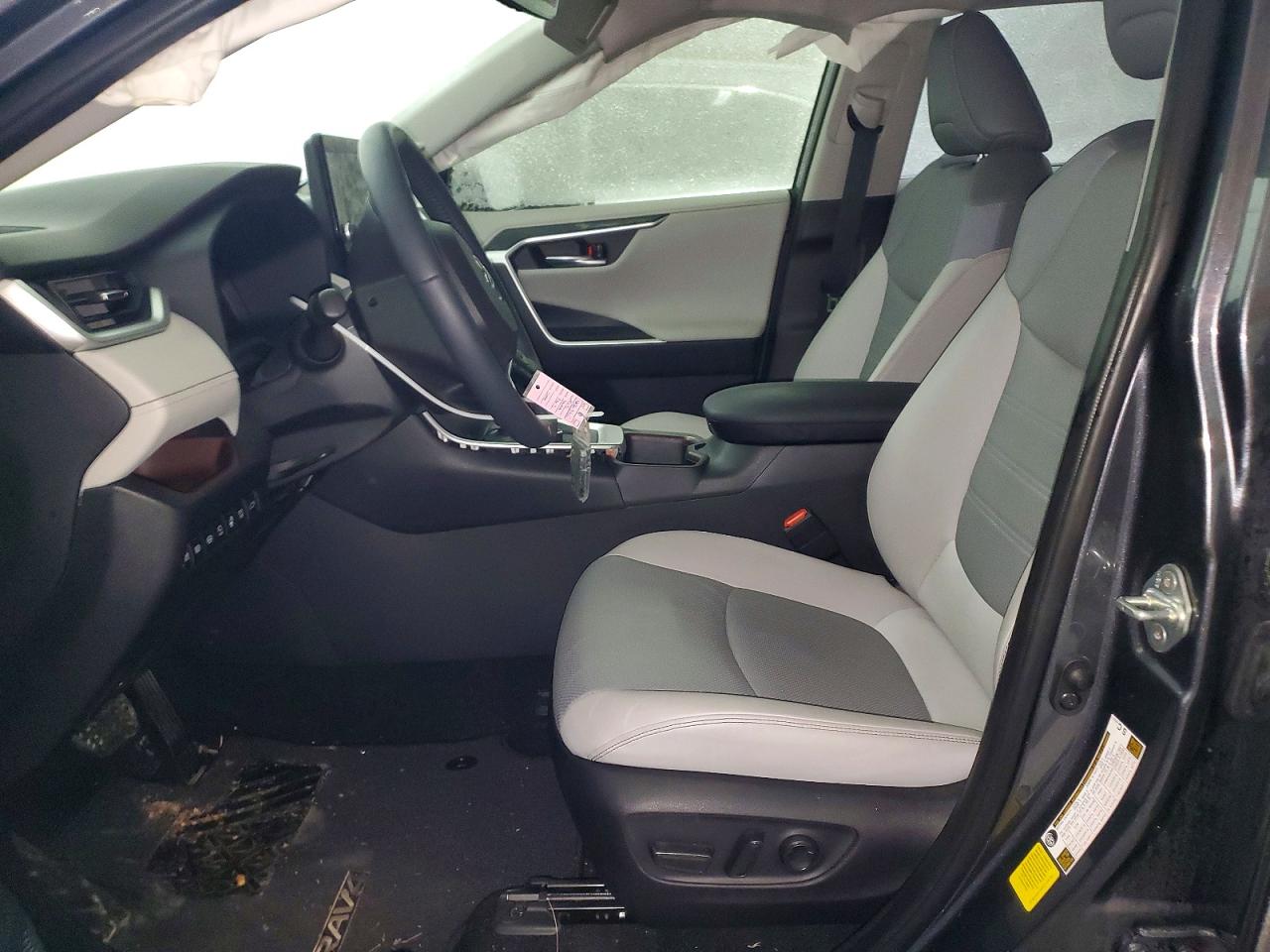 2024 TOYOTA RAV4 LIMITED photo 7