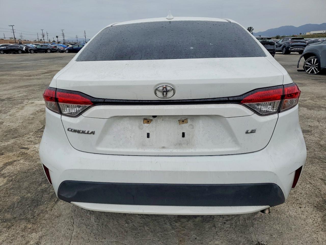 2020 TOYOTA COROLLA LE photo 6