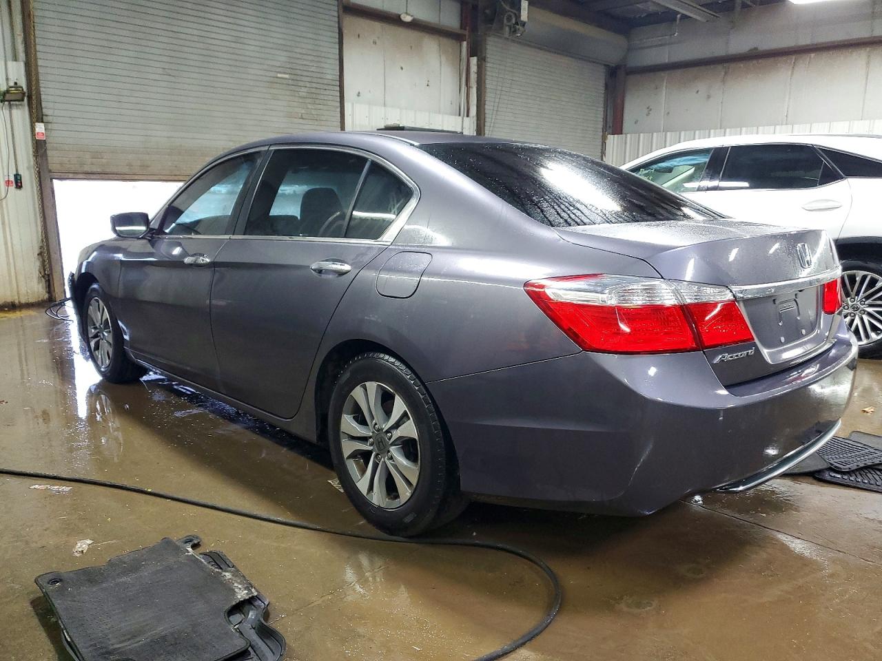 2014 HONDA ACCORD LX photo 2