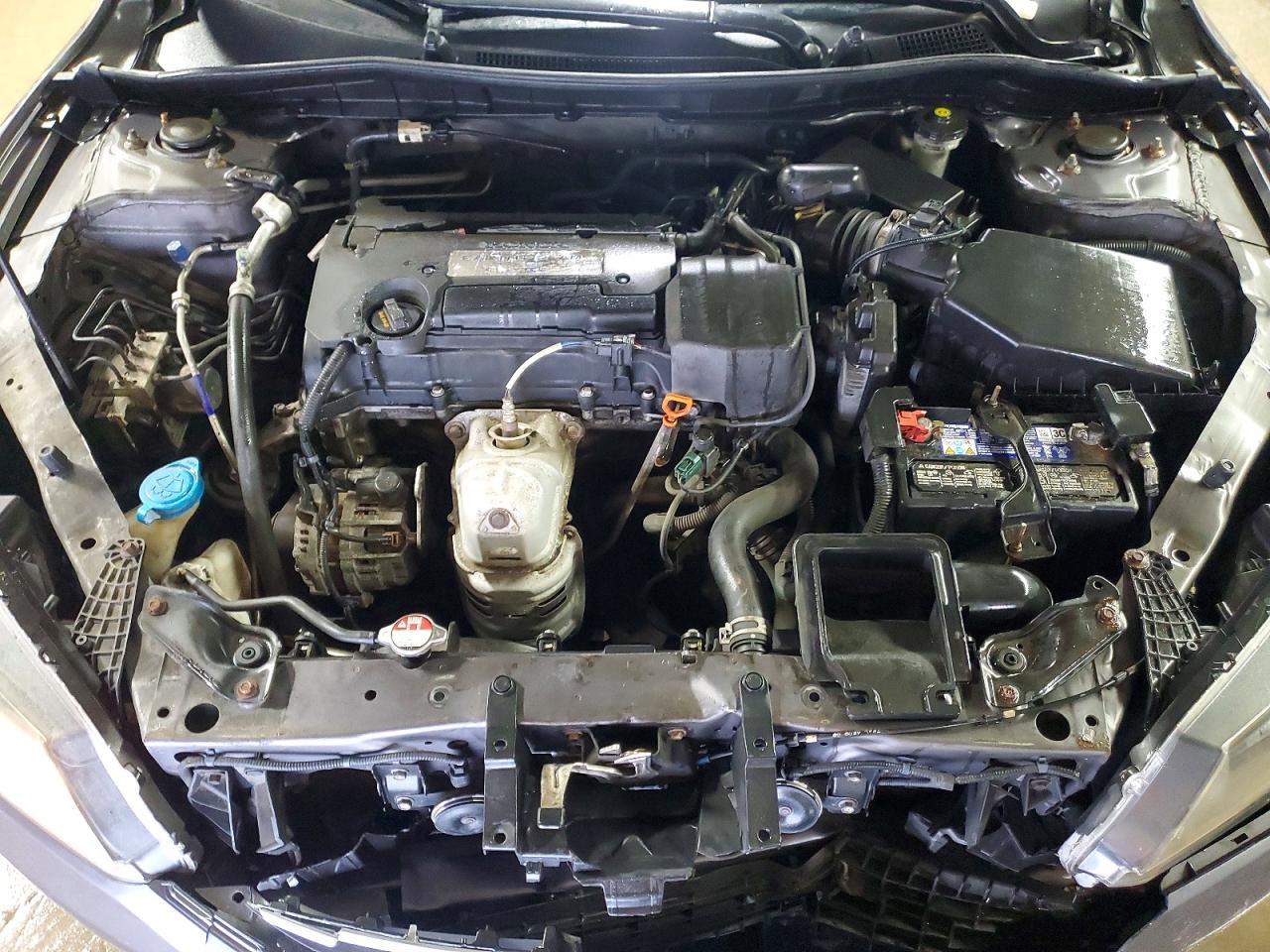 2014 HONDA ACCORD LX photo 11