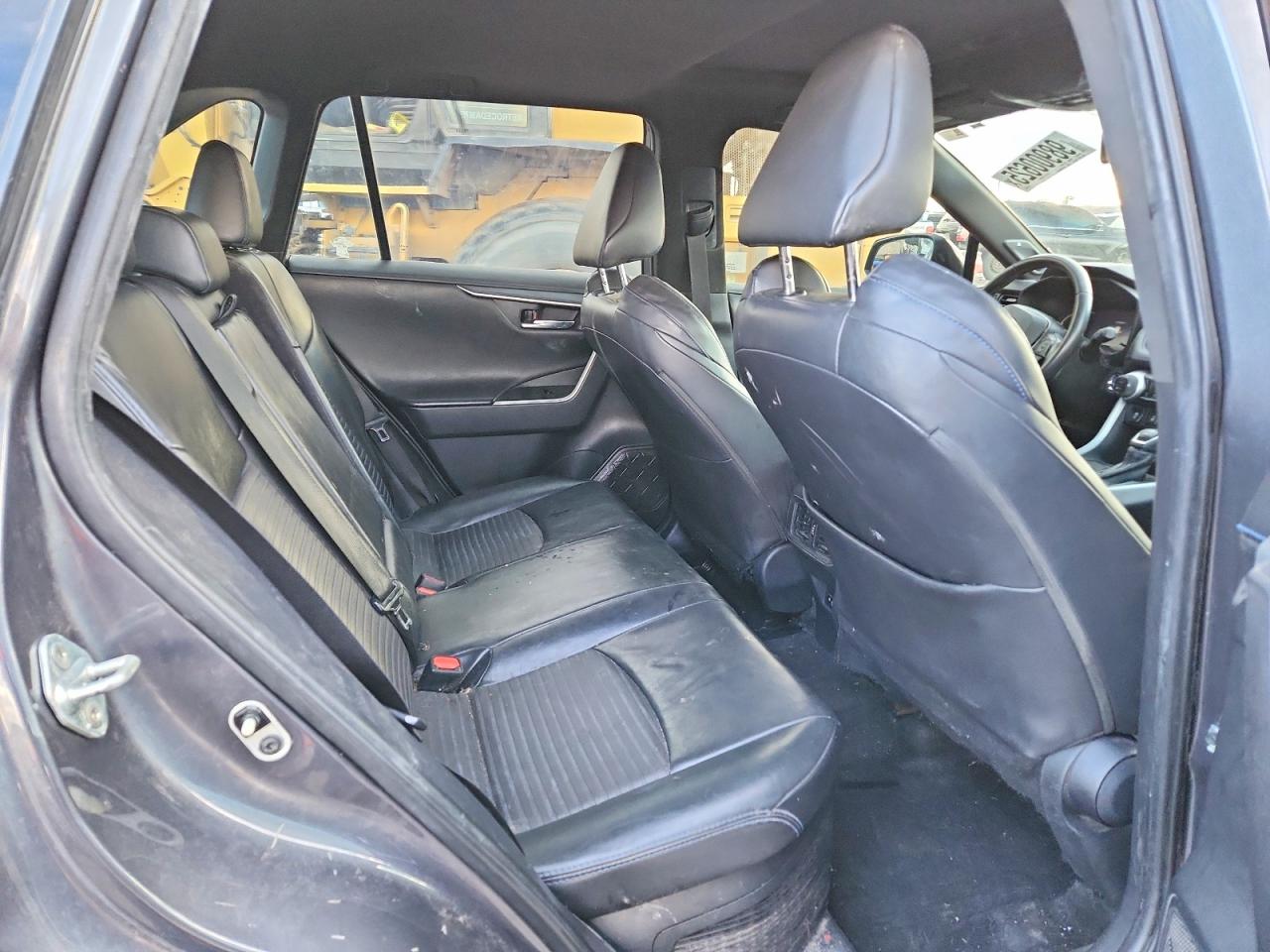 2019 TOYOTA RAV4 XSE photo 11