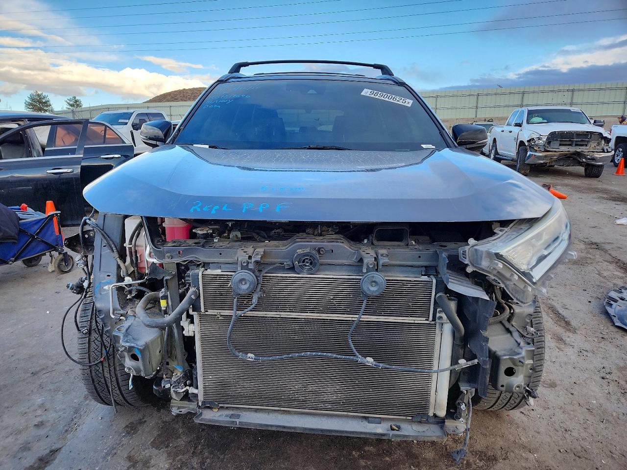 2019 TOYOTA RAV4 XSE photo 5
