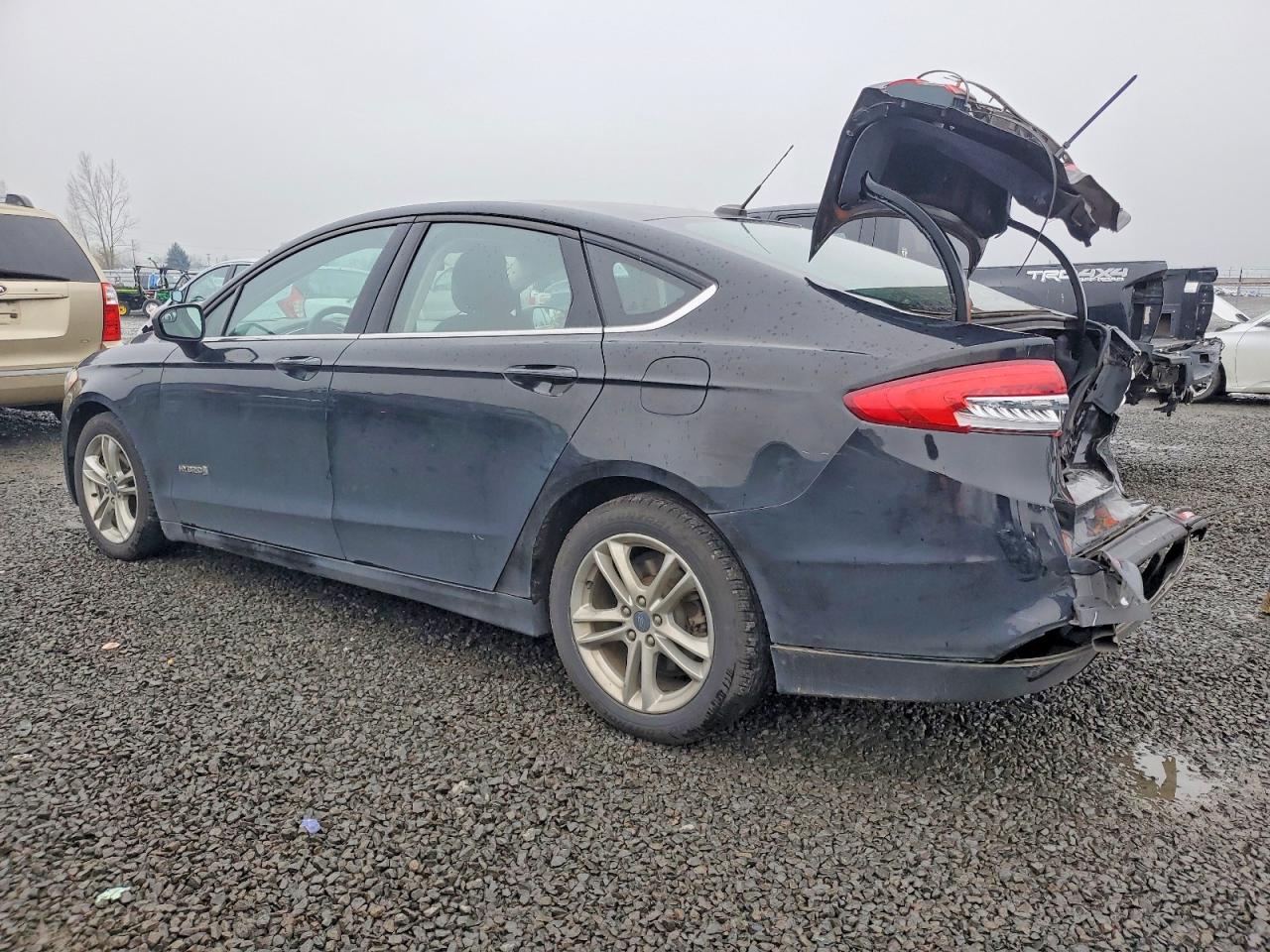 2018 FORD FUSION SE HYBRID photo 2
