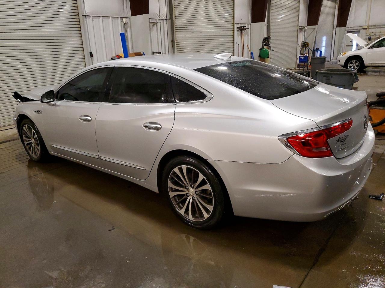2017 BUICK LACROSSE ESSENCE photo 2