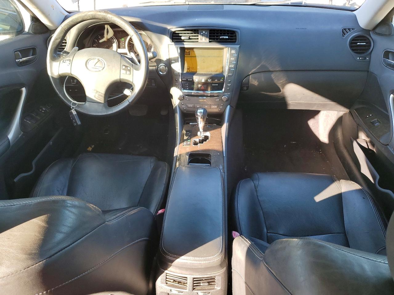 2010 LEXUS IS 250 photo 8