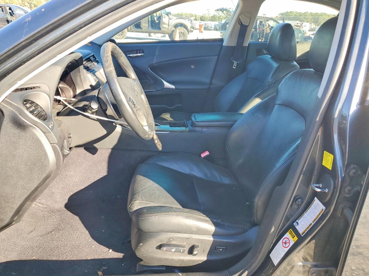 2010 LEXUS IS 250 photo 7