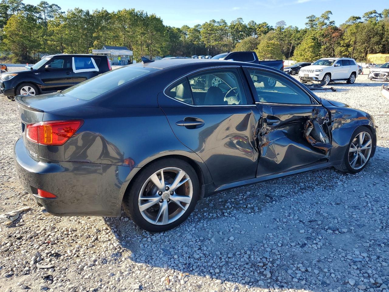 2010 LEXUS IS 250 photo 3