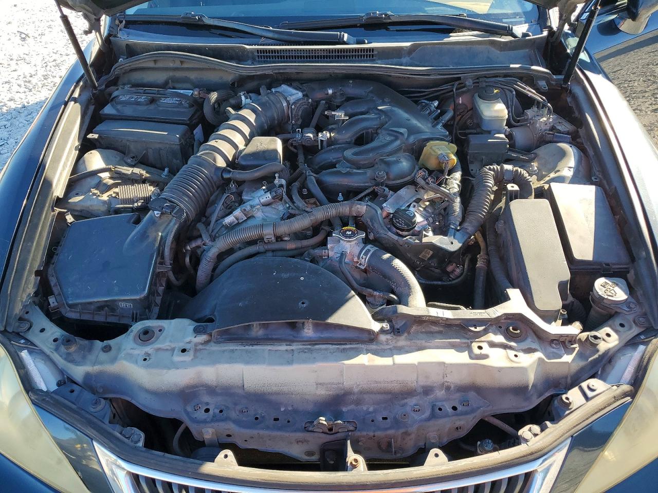 2010 LEXUS IS 250 photo 11