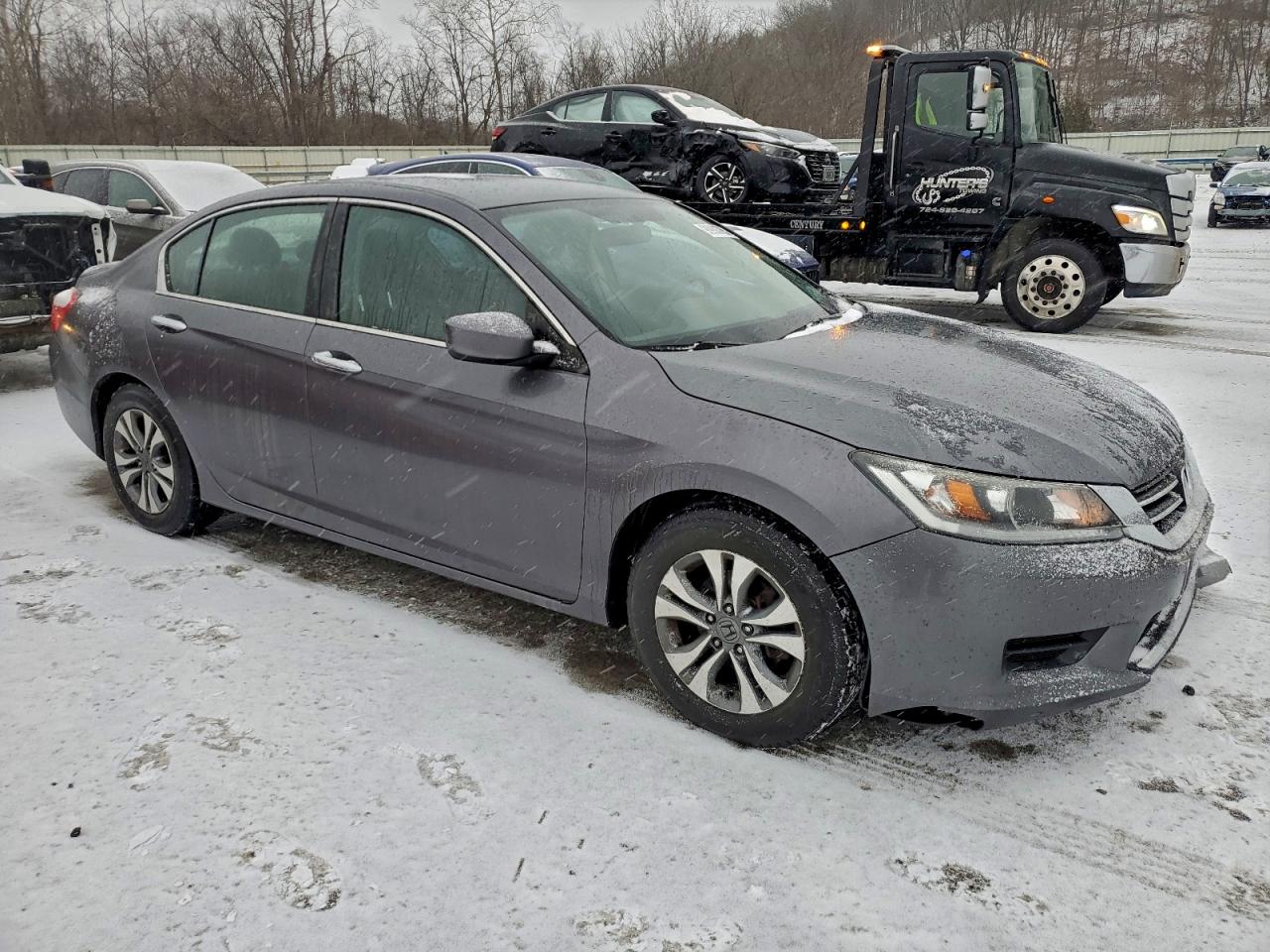 2015 HONDA ACCORD LX photo 4