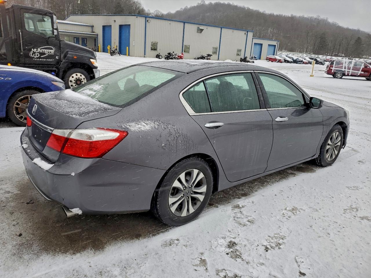 2015 HONDA ACCORD LX photo 3