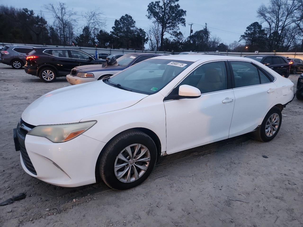 2016 TOYOTA CAMRY