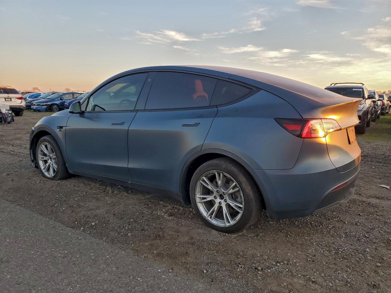 2021 TESLA MODEL Y photo 2