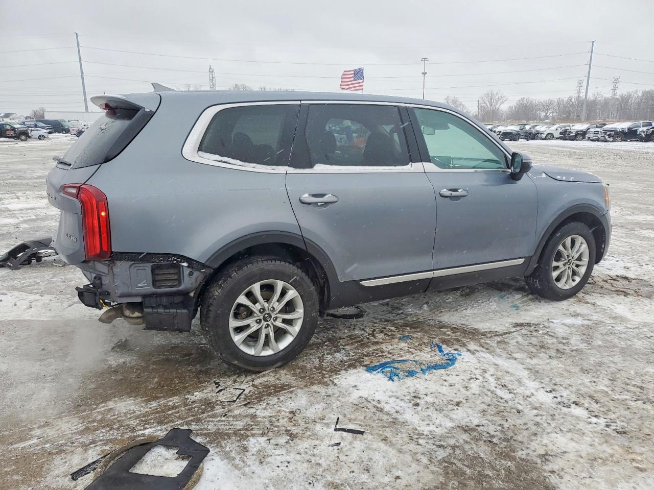2021 KIA TELLURIDE LX photo 3