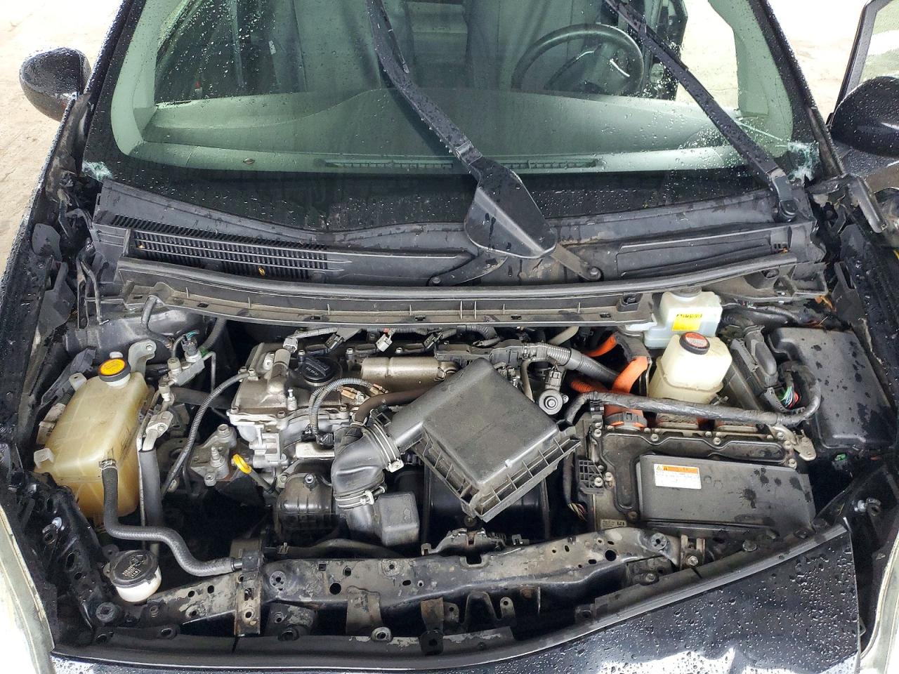 2015 TOYOTA PRIUS photo 11