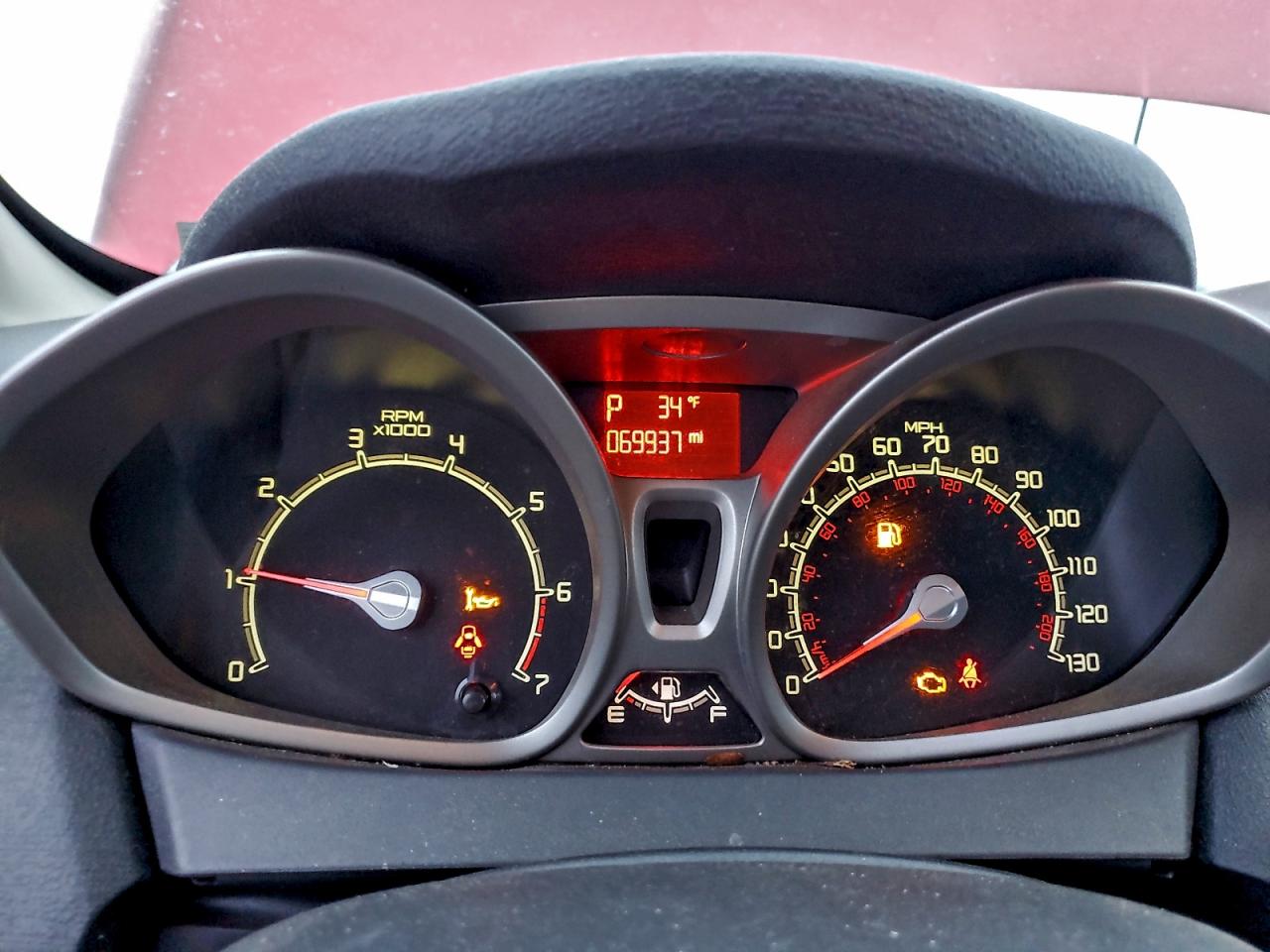 2011 FORD FIESTA SE photo 9