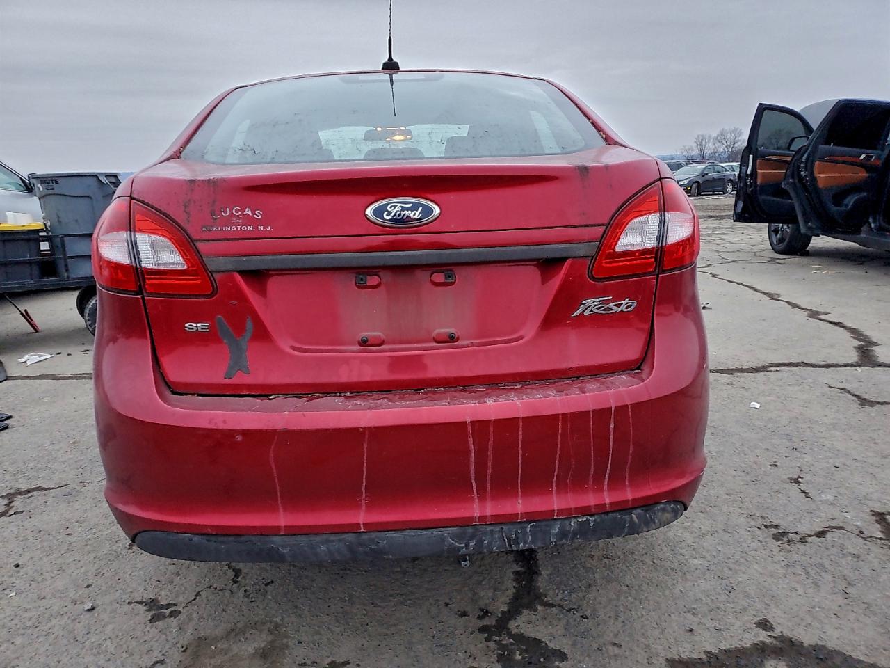 2011 FORD FIESTA SE photo 6