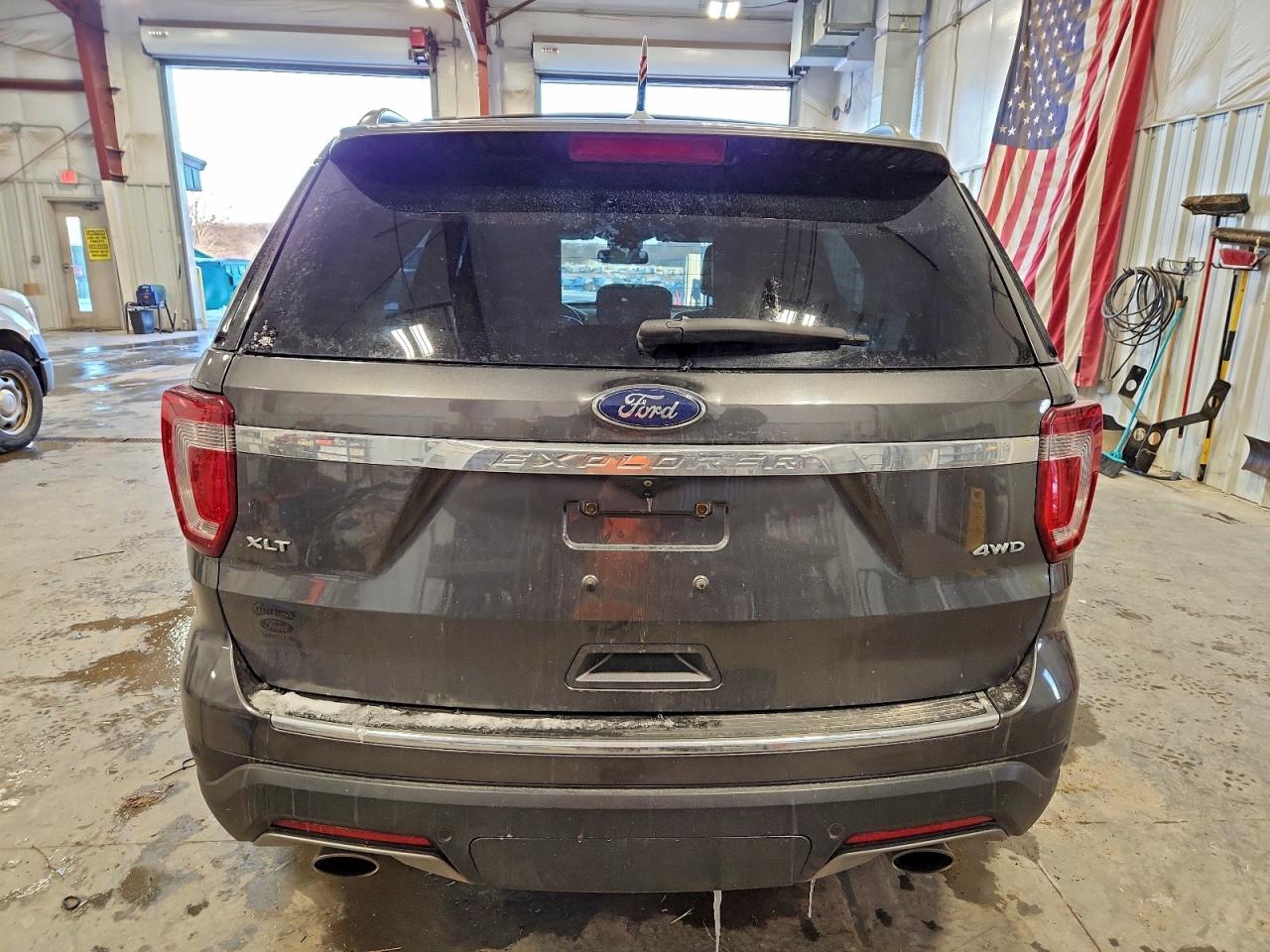 2018 FORD EXPLORER XLT photo 6
