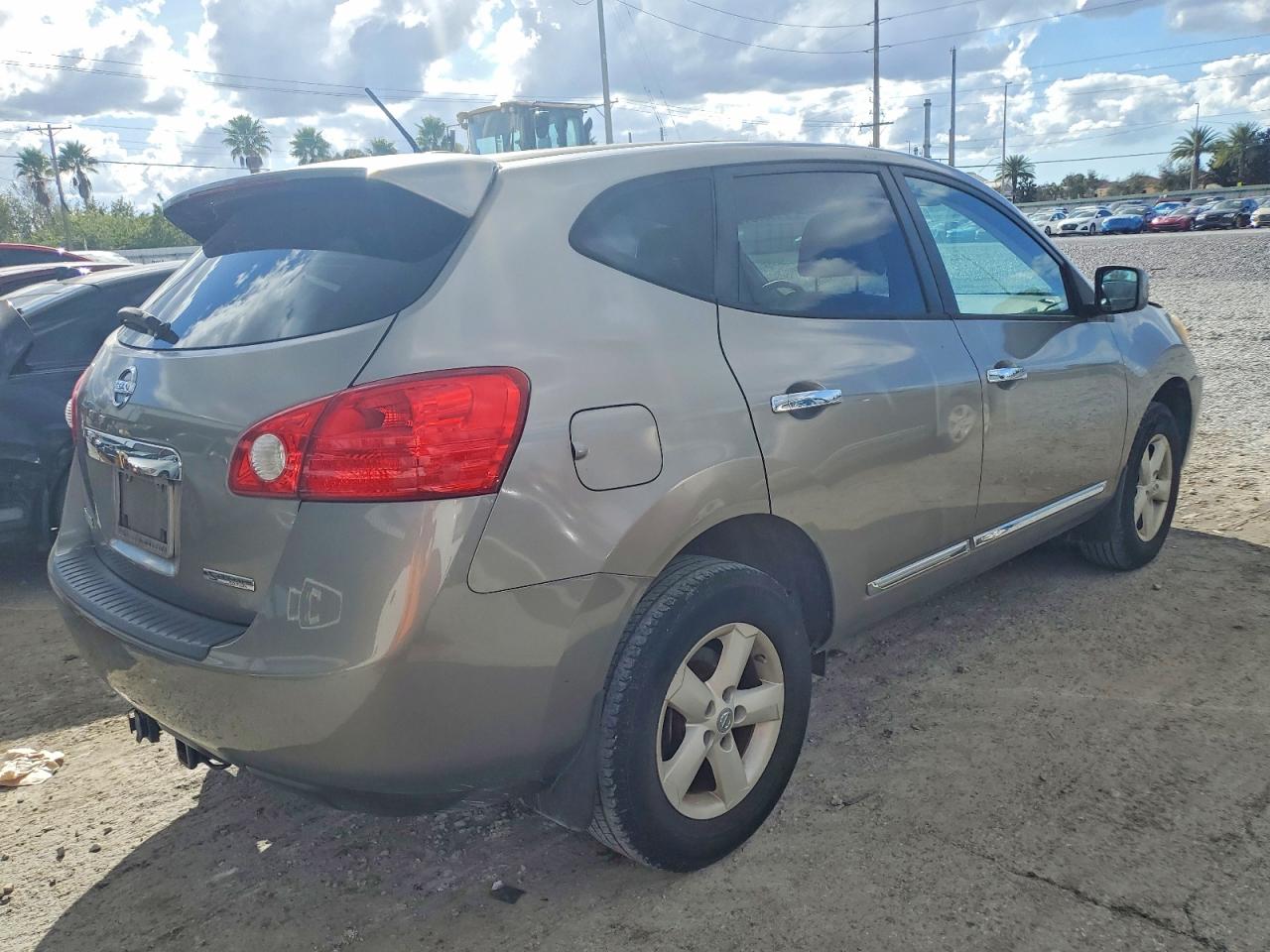 2013 NISSAN ROGUE S photo 3