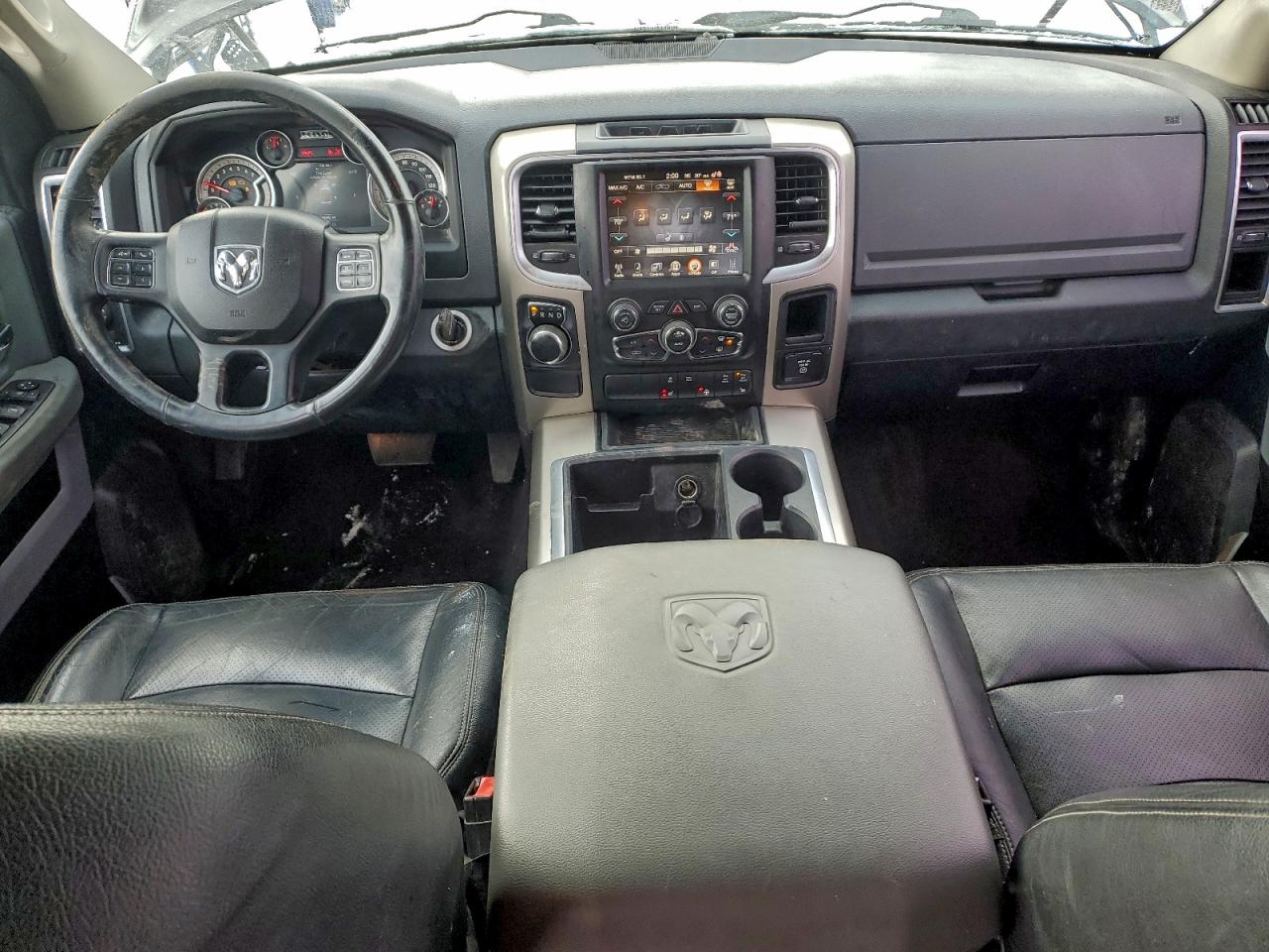 2015 RAM 1500 SLT photo 8