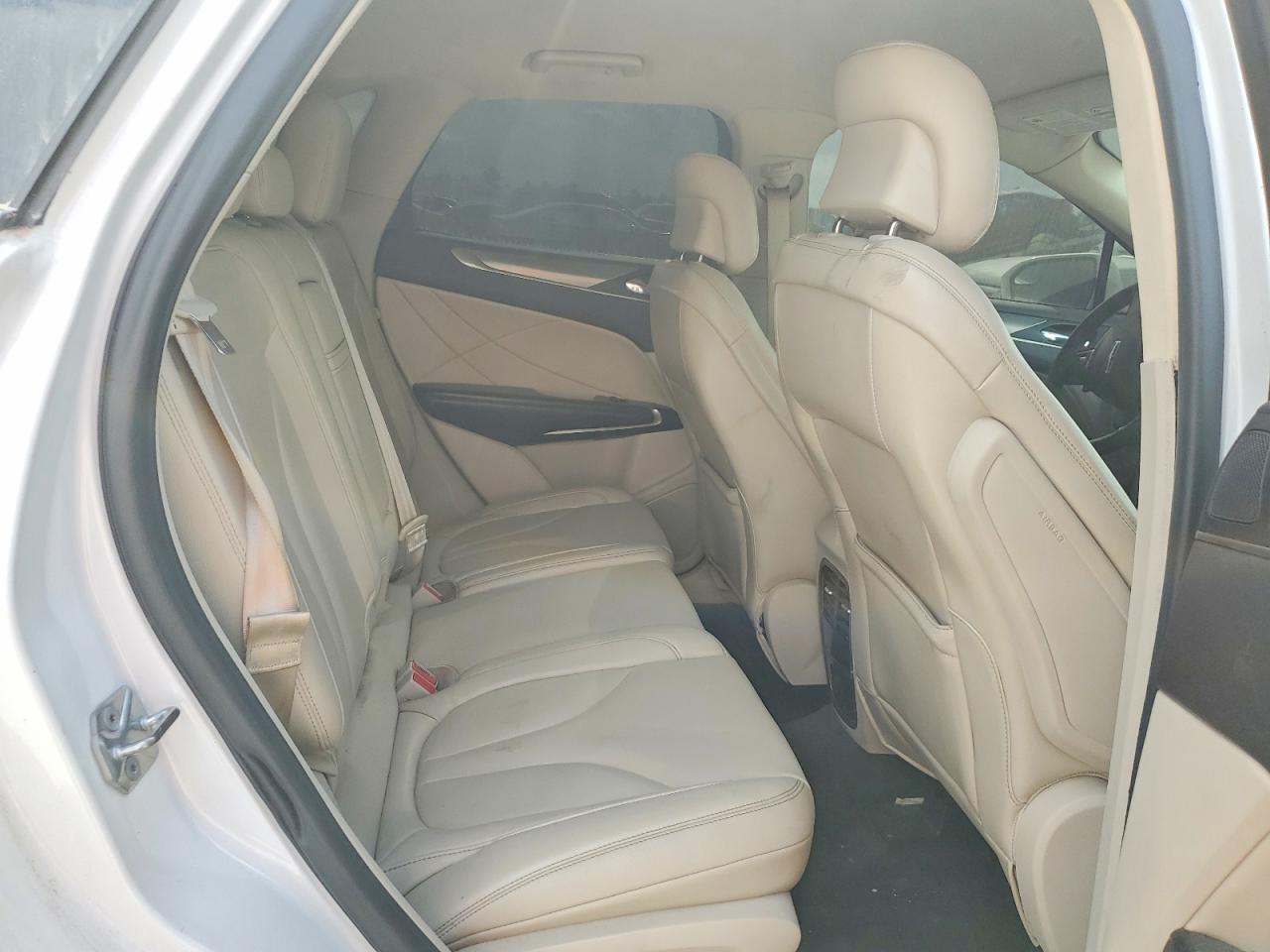 2017 LINCOLN MKC PREMIERE photo 11