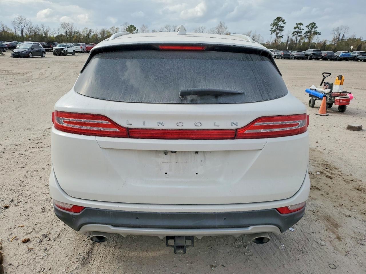 2017 LINCOLN MKC PREMIERE photo 6