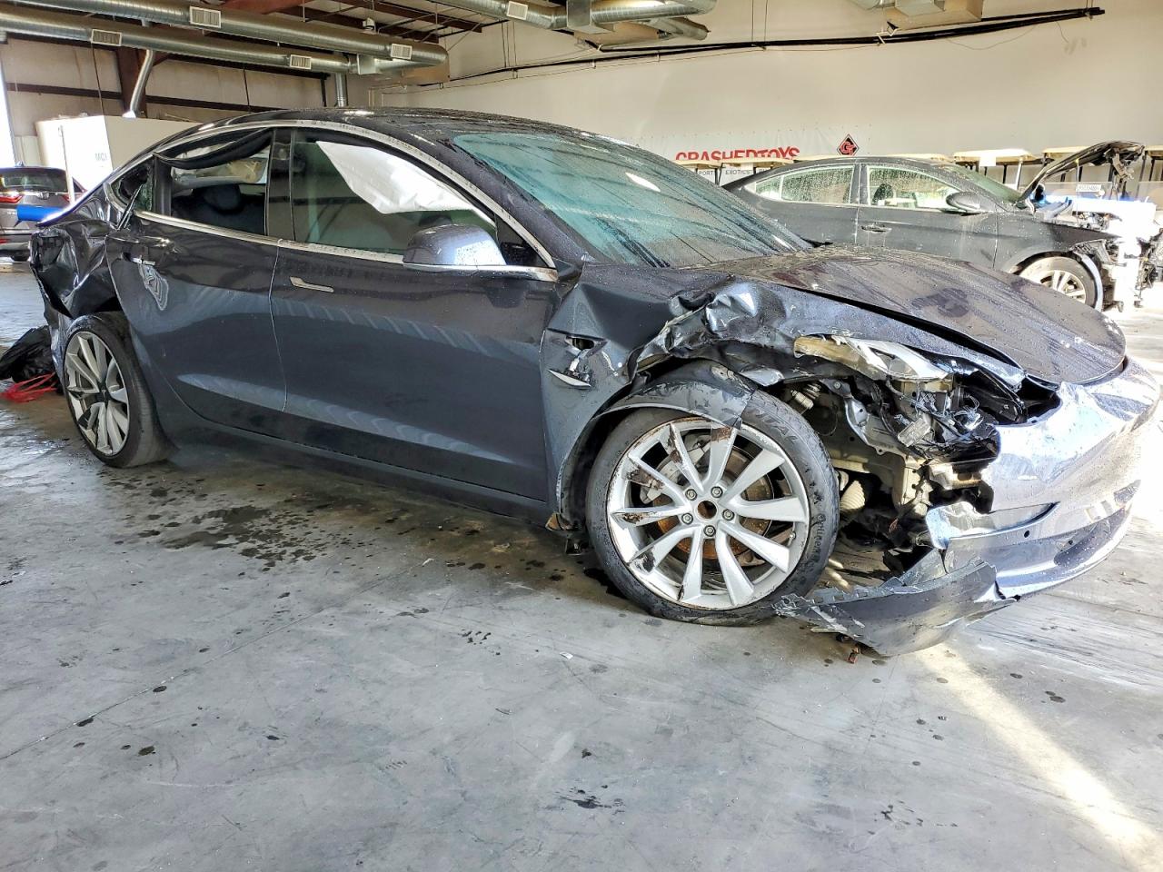 2019 TESLA MODEL 3 photo 4