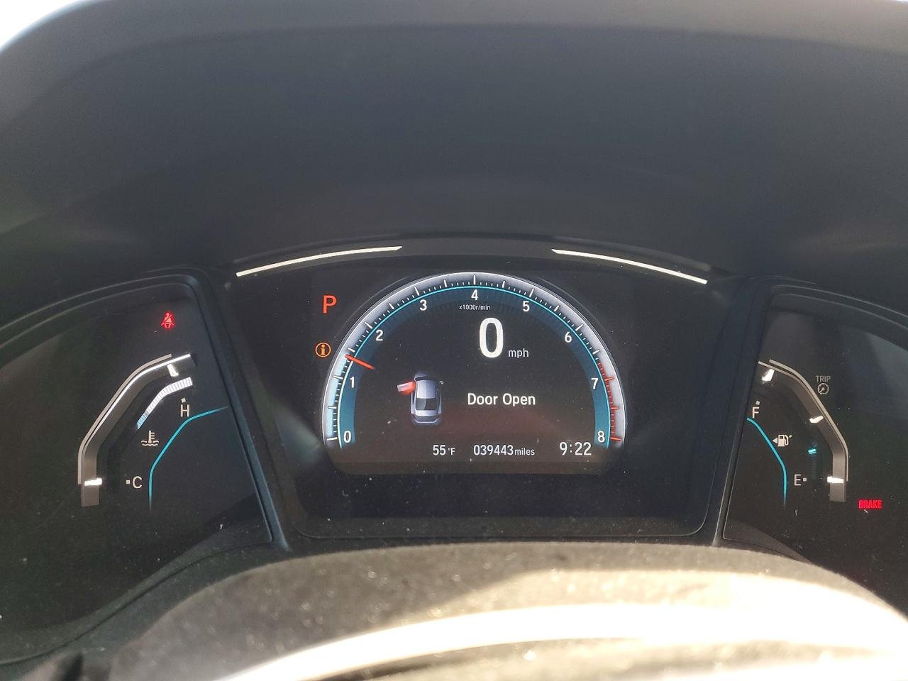 2020 HONDA CIVIC LX photo 9