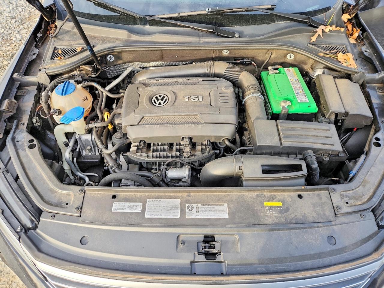 2017 VOLKSWAGEN PASSAT R-LINE photo 11