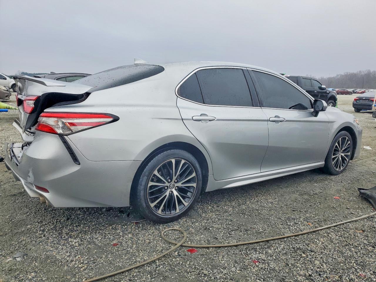 2019 TOYOTA CAMRY L photo 7
