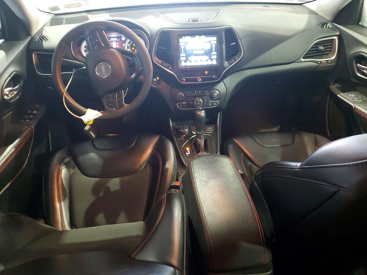 2022 JEEP CHEROKEE TRAILHAWK photo 8