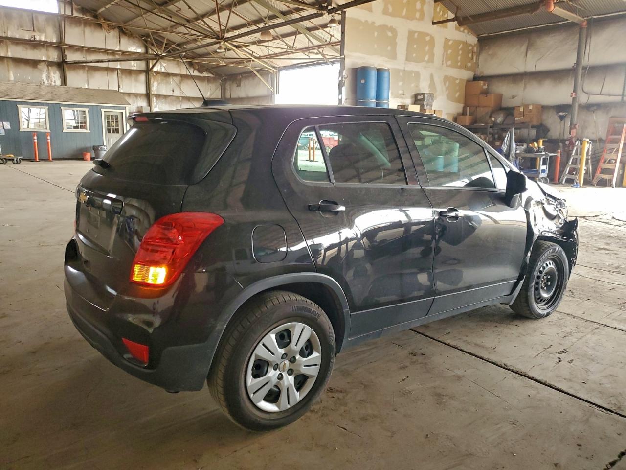 2018 CHEVROLET TRAX LS photo 5