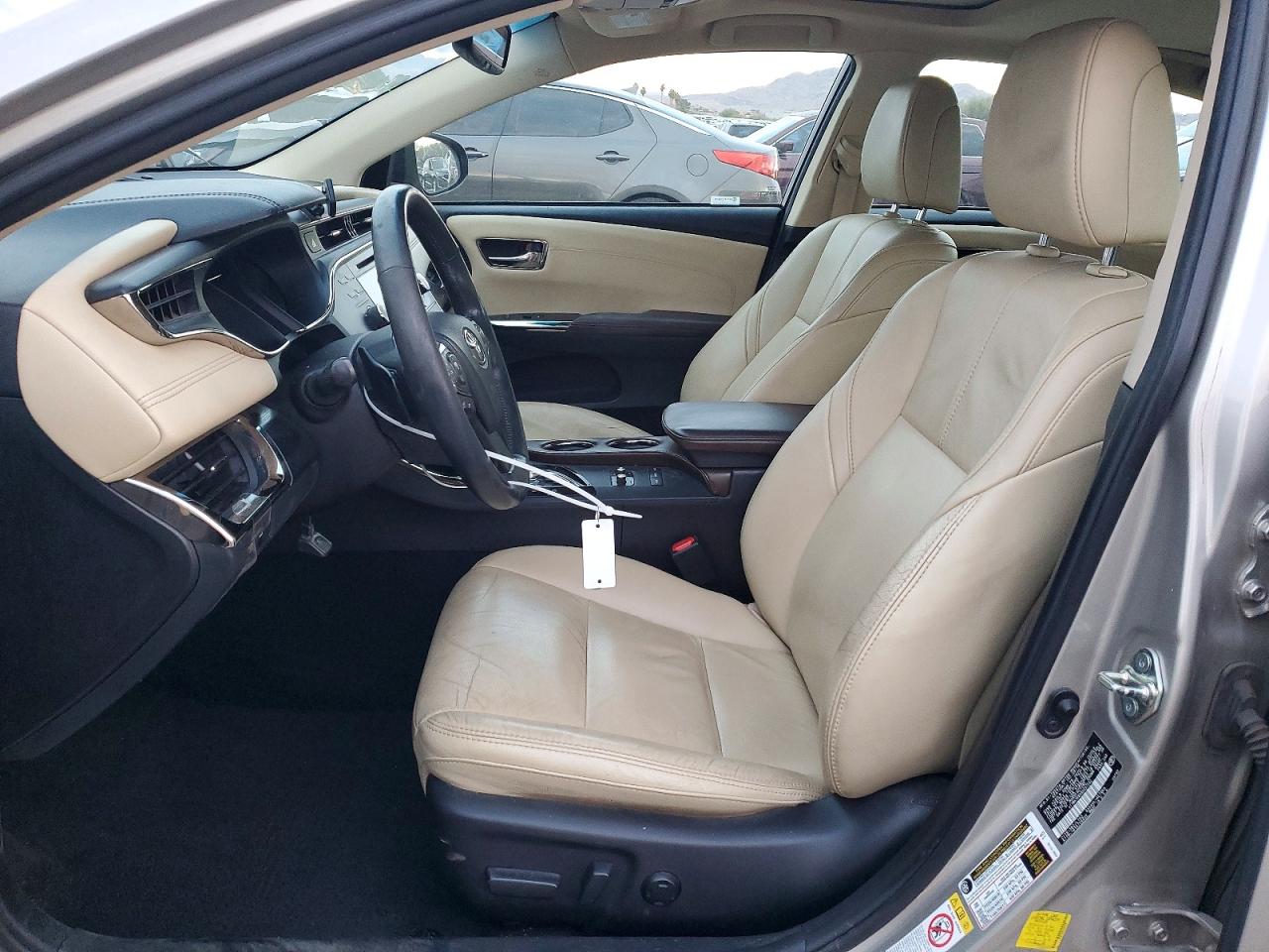2016 TOYOTA AVALON XLE photo 13