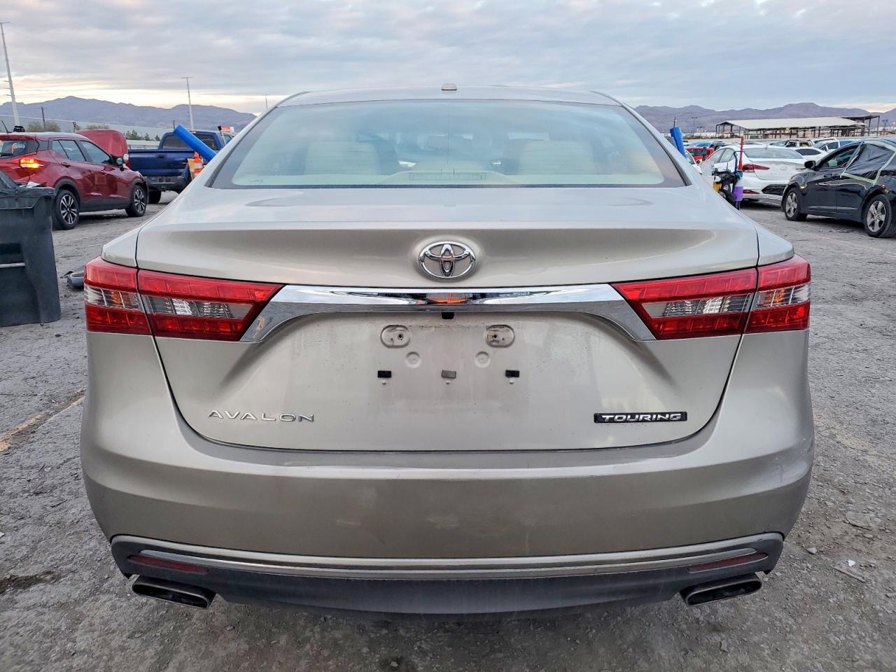 2016 TOYOTA AVALON XLE photo 11