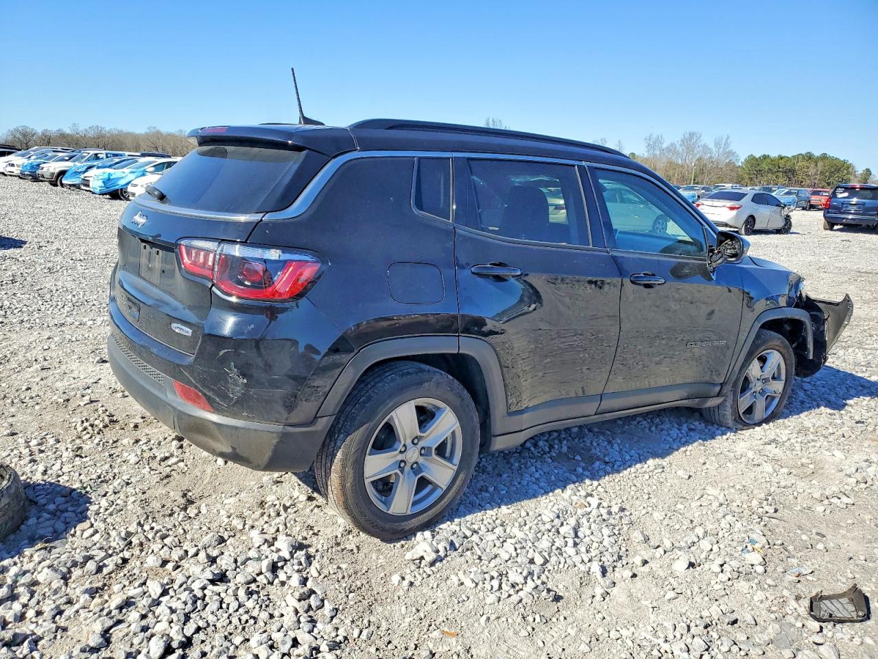 2022 JEEP COMPASS LATITUDE photo 3