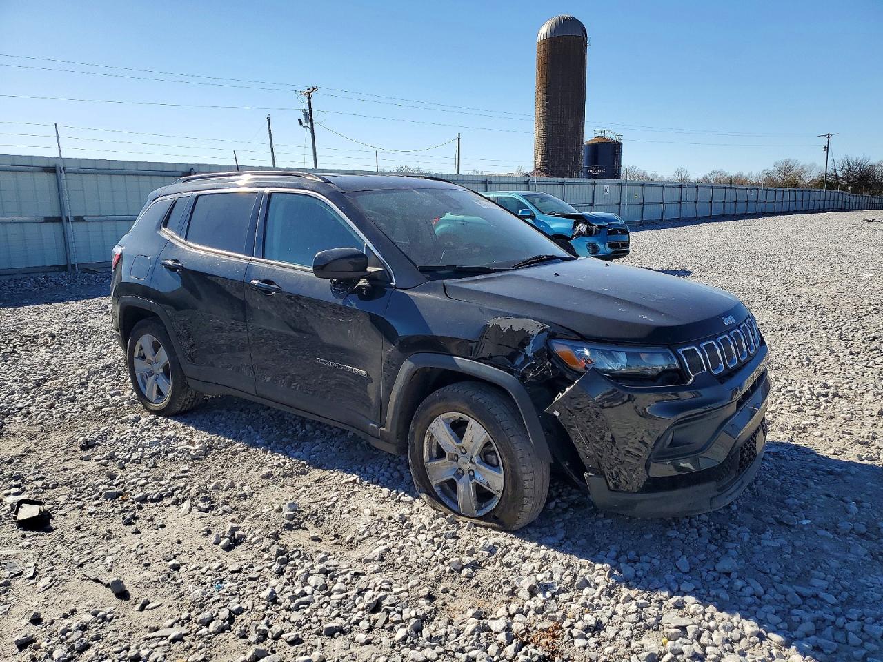 2022 JEEP COMPASS LATITUDE photo 4