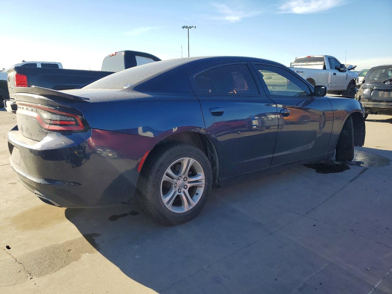 2015 DODGE CHARGER SE photo 3