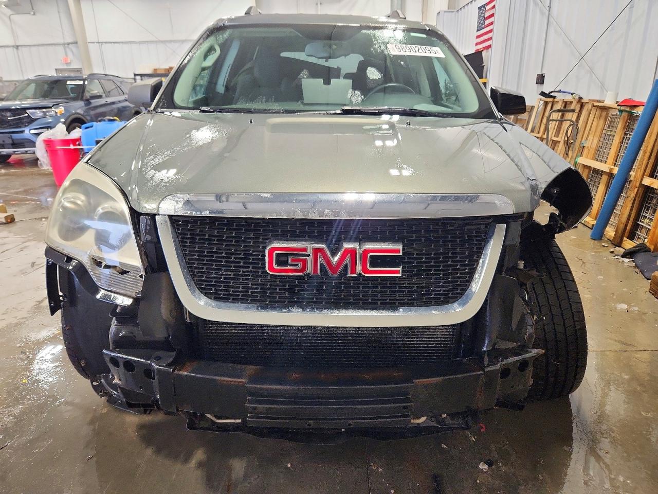 2011 GMC ACADIA SLE photo 5