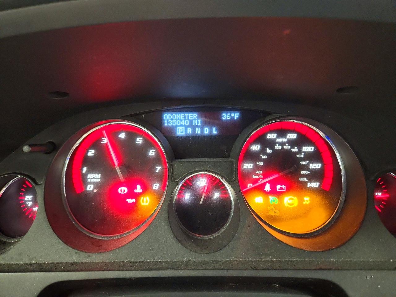 2011 GMC ACADIA SLE photo 9