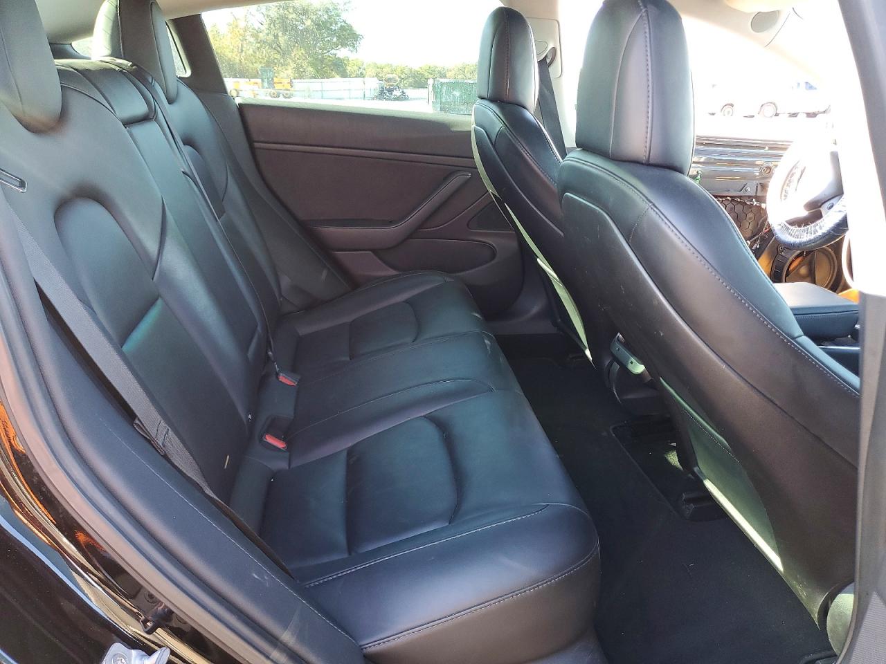 2018 TESLA MODEL 3 photo 28