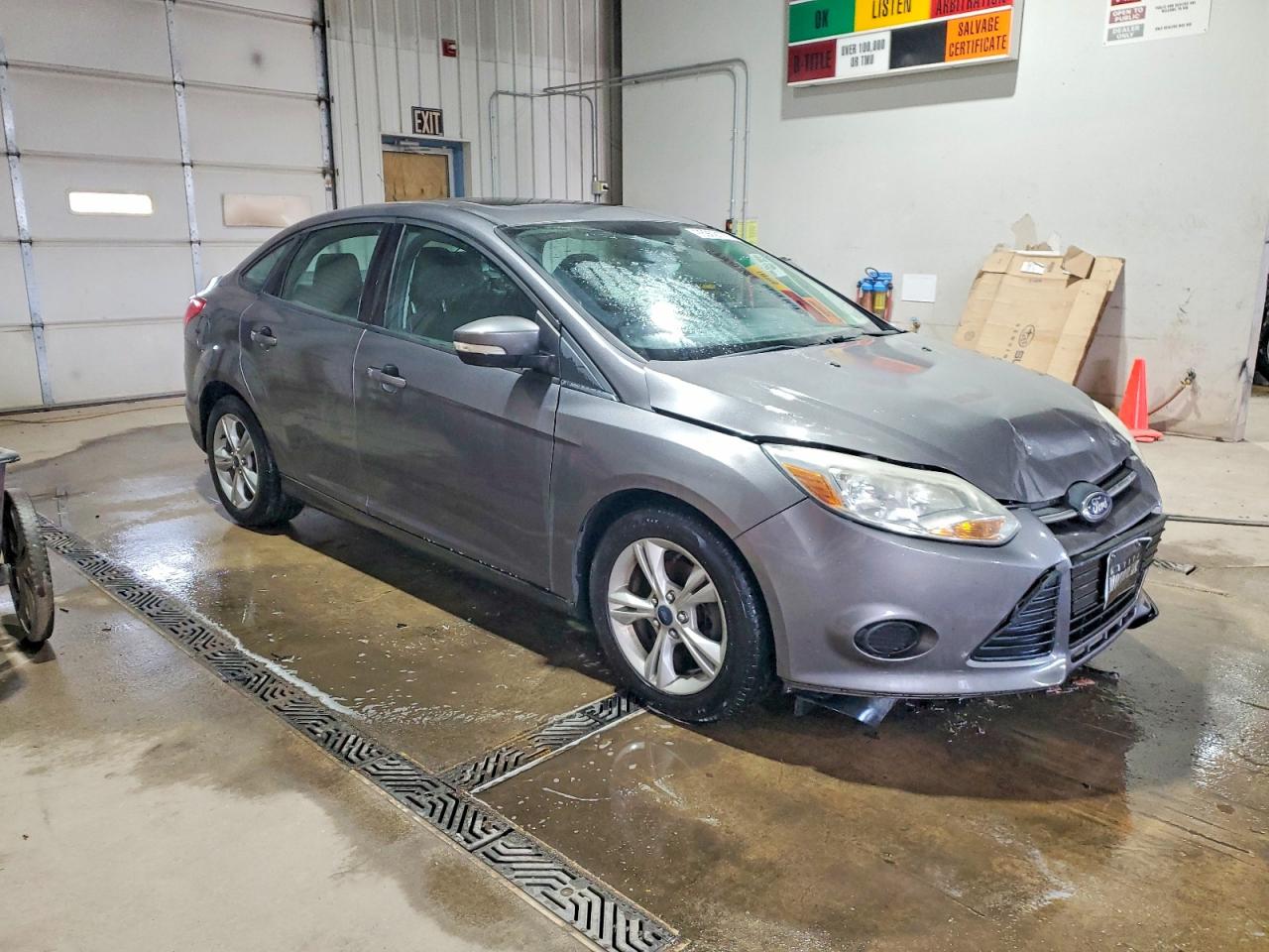 2014 FORD FOCUS SE photo 4