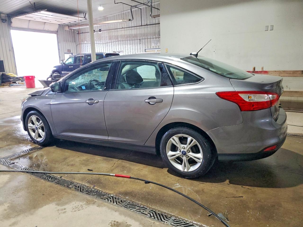 2014 FORD FOCUS SE photo 2