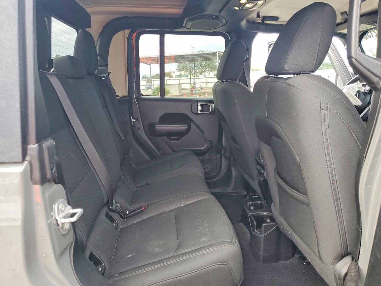 2021 JEEP GLADIATOR SPORT photo 10
